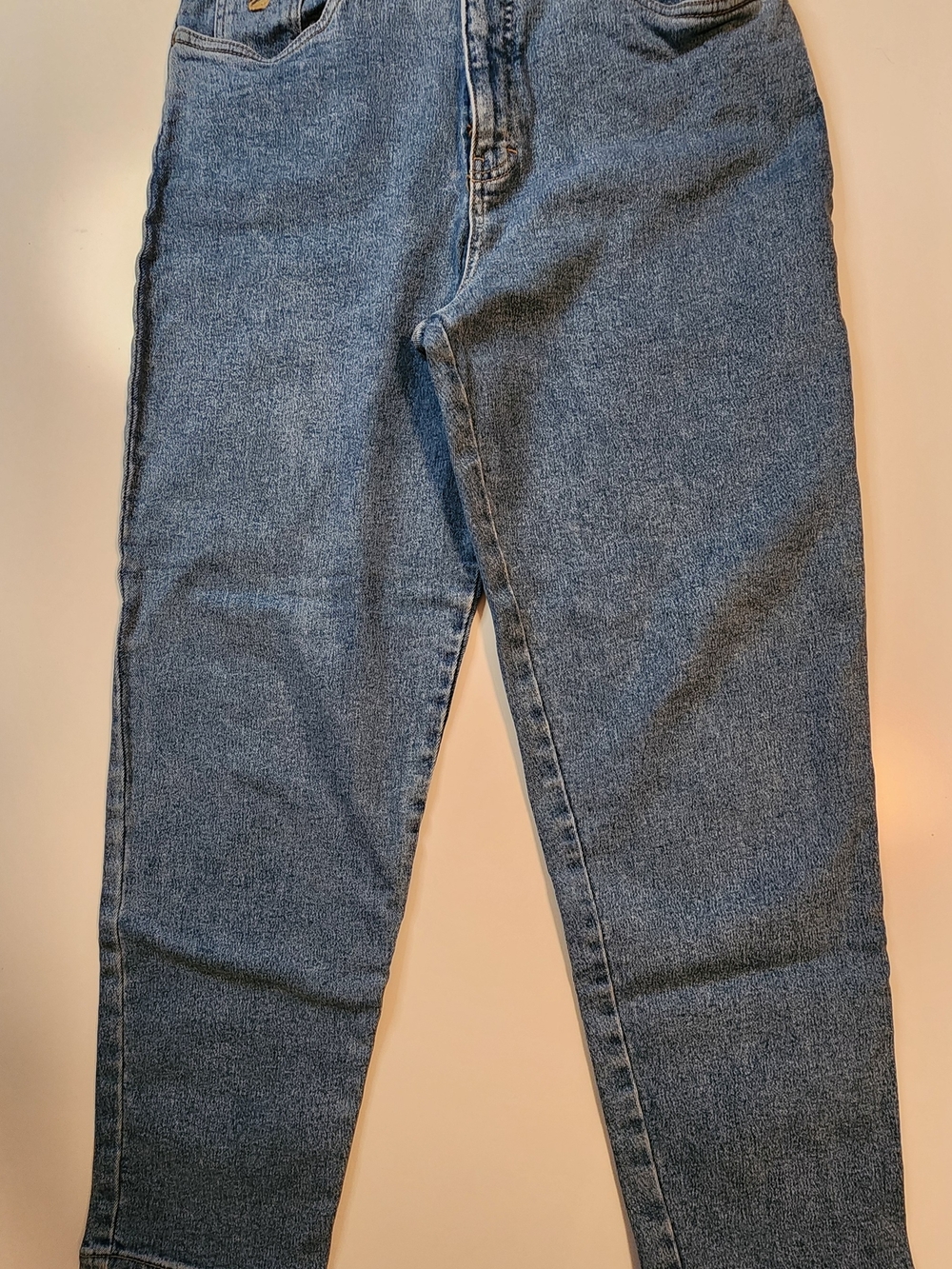 Gloria Vanderbilt Red-Label Medium Blue Denim Jeans